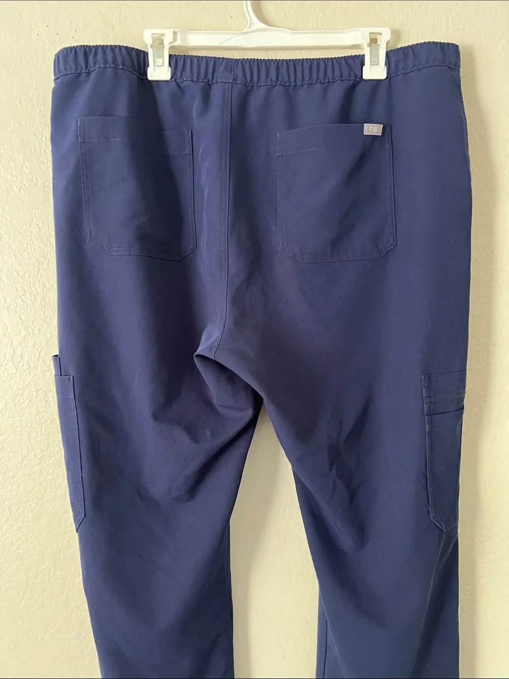 EUC FIGS Men's Cairo Cargo Scrub Pants Navy Size XXL/S